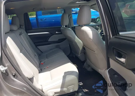 2015 Toyota Highlander Xle V6 from USA, damaged, VIN 5TDKKRFH3FS109000